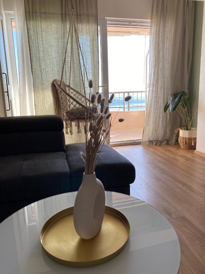 Apartments Niko, Near Beach, Free Parking, Wi-Fi Tucepi Exterior photo
